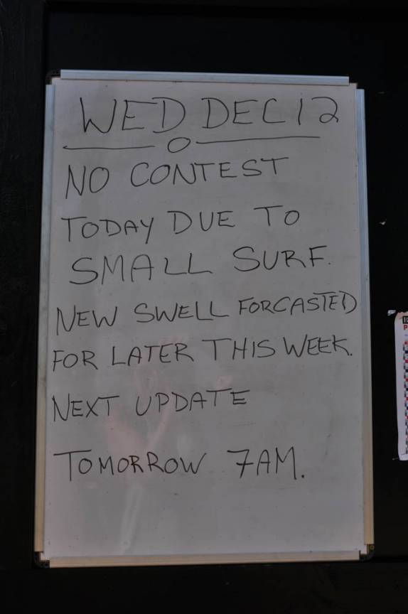 A falta de ondas adiou por alguns dias o Pipeline, em Oahu, no Havaí
